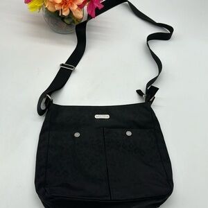 Baggallini Black Camo Nylon Crossbody Travel Everyday Bag NYB6090